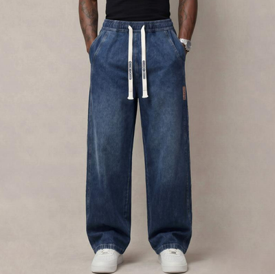 Men’s jeans made from stretchy cotton